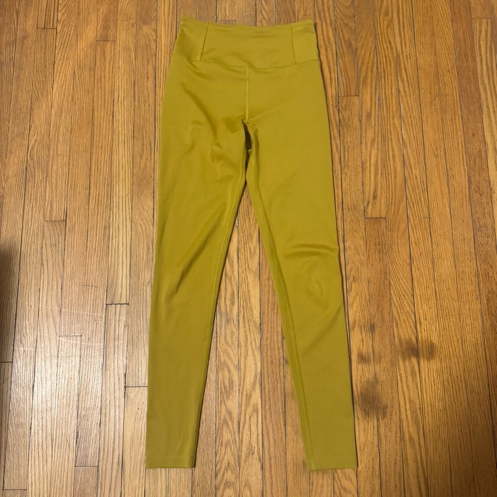 2/40 Girlfriend Collective Float High Rise Leggings - Women’s Small - Picture 3 of 8